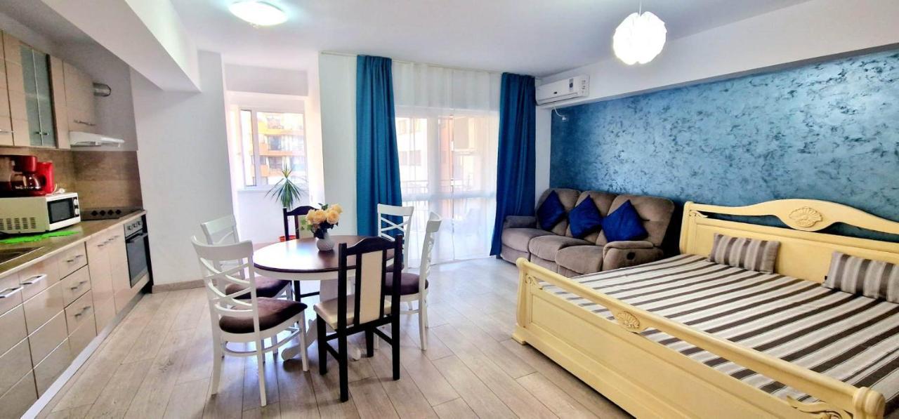 Big & Cosy Apartment With 3 Double Beds & 2 Bathrooms Iasi Eksteriør bilde