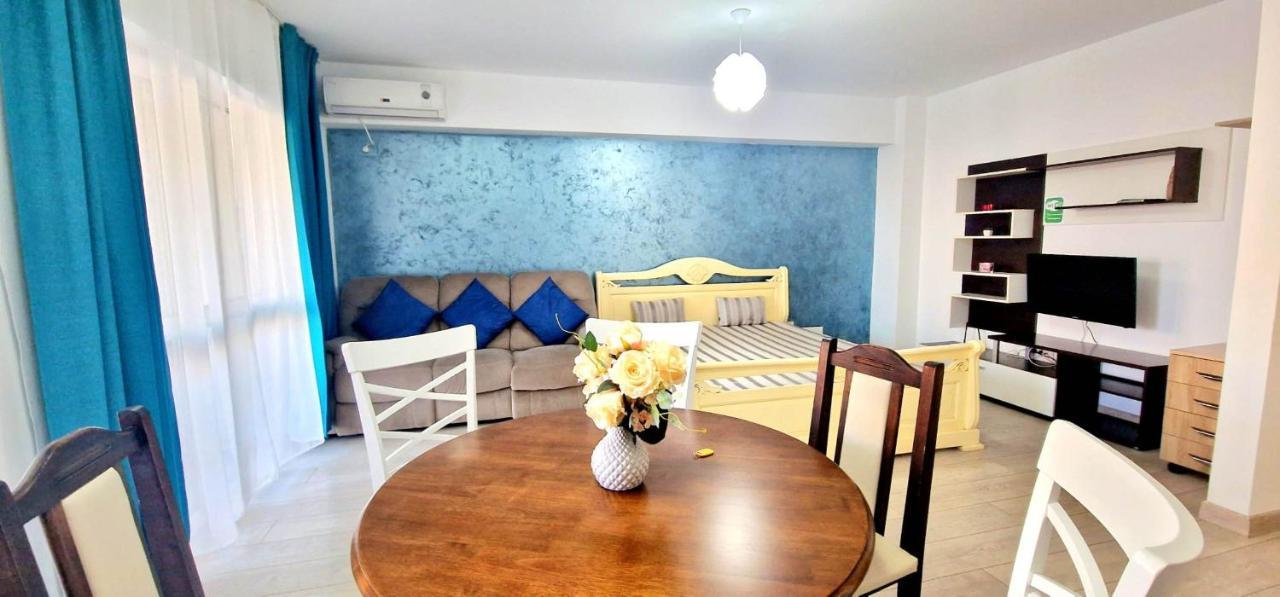 Big & Cosy Apartment With 3 Double Beds & 2 Bathrooms Iasi Eksteriør bilde
