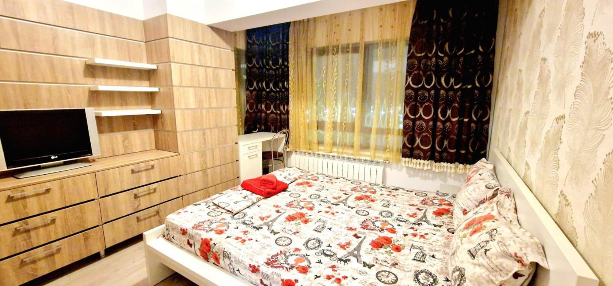 Big & Cosy Apartment With 3 Double Beds & 2 Bathrooms Iasi Eksteriør bilde